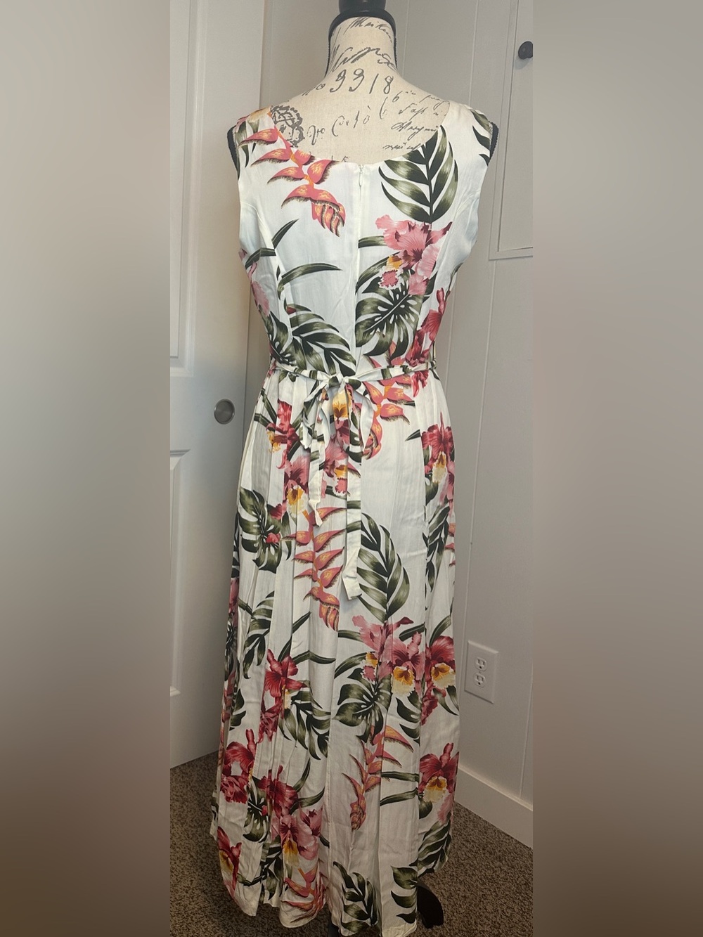Leilani Collections Hawaii Tropical Floral Midi Dress White Orchid Size 10/12 - Picture 2 of 8